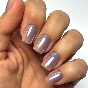 Red Aspen Crafty Caycee Press-On Nails - Pink and White Ombre